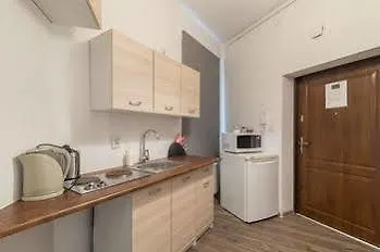فندق Apartamenty Stockholm بوزنان