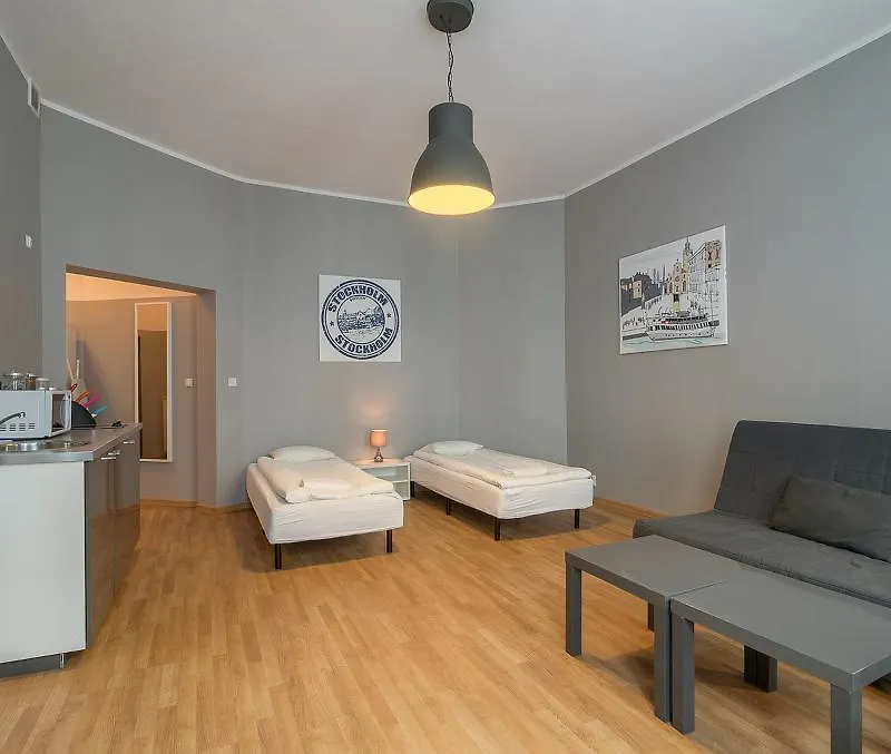 **** فندق Apartamenty Stockholm بوزنان بولندا