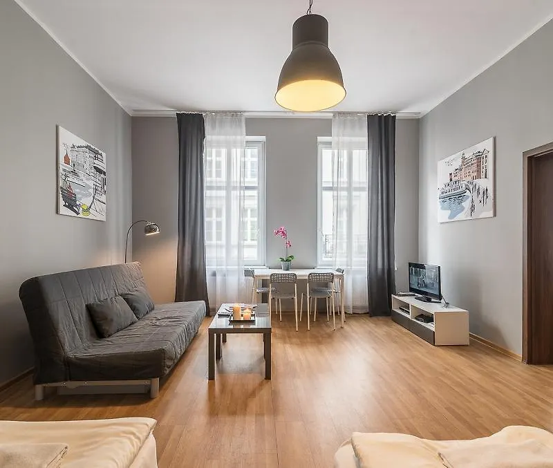 Apartamenty Stockholm بوزنان فندق
