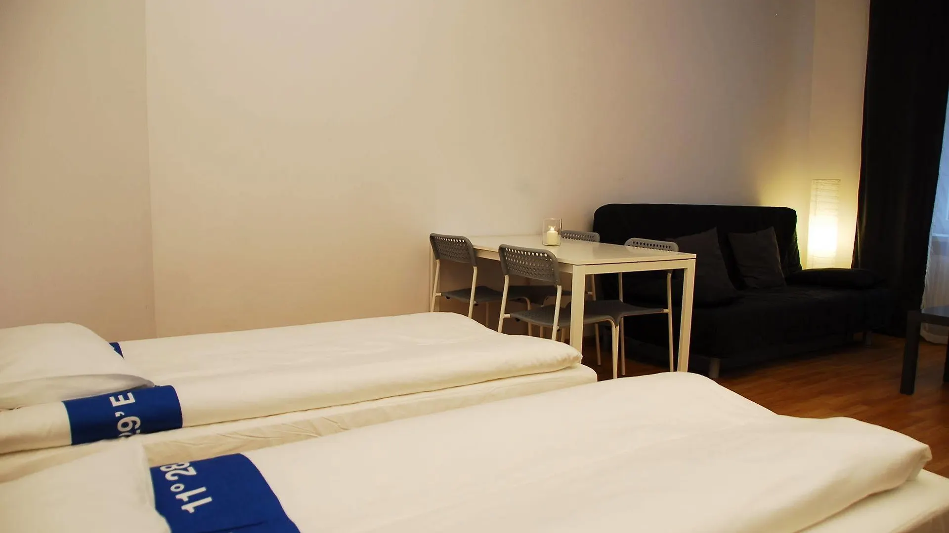 Apartamenty Stockholm بوزنان فندق
