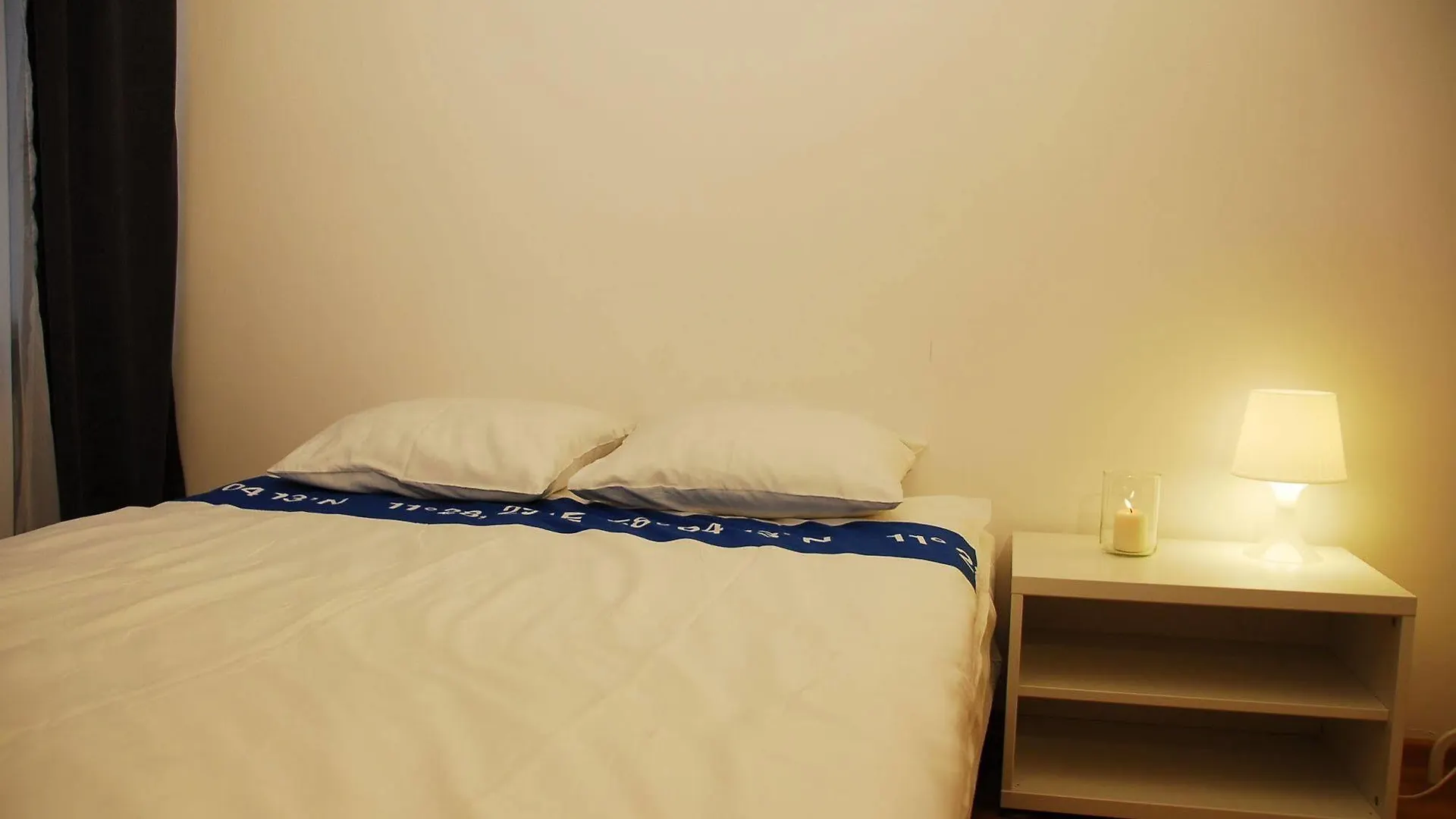 فندق Apartamenty Stockholm بوزنان