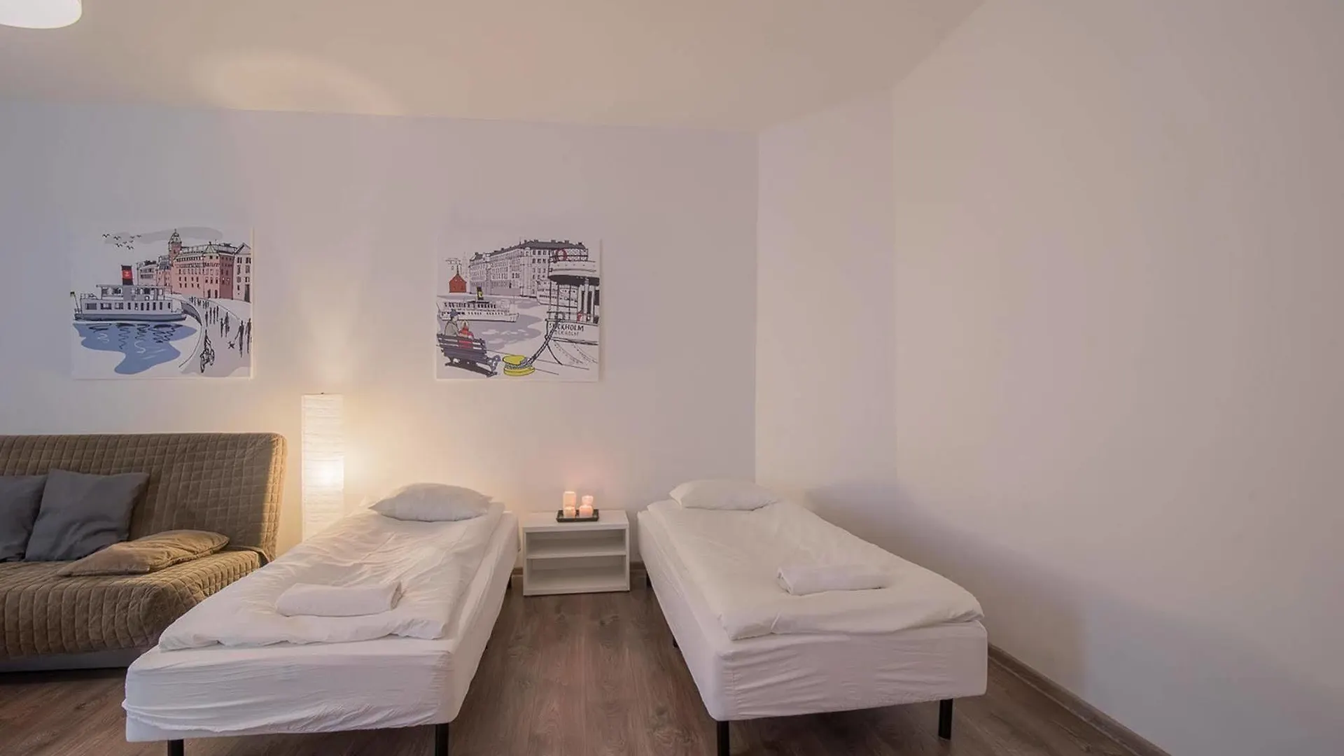 Apartamenty Stockholm بوزنان 4*,